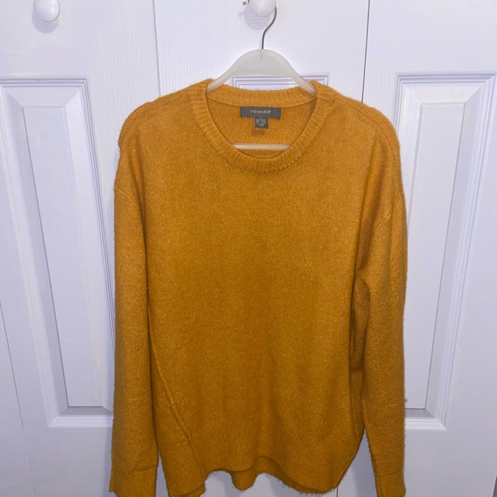 OVERSIZED PUMPKIN SWEATER
